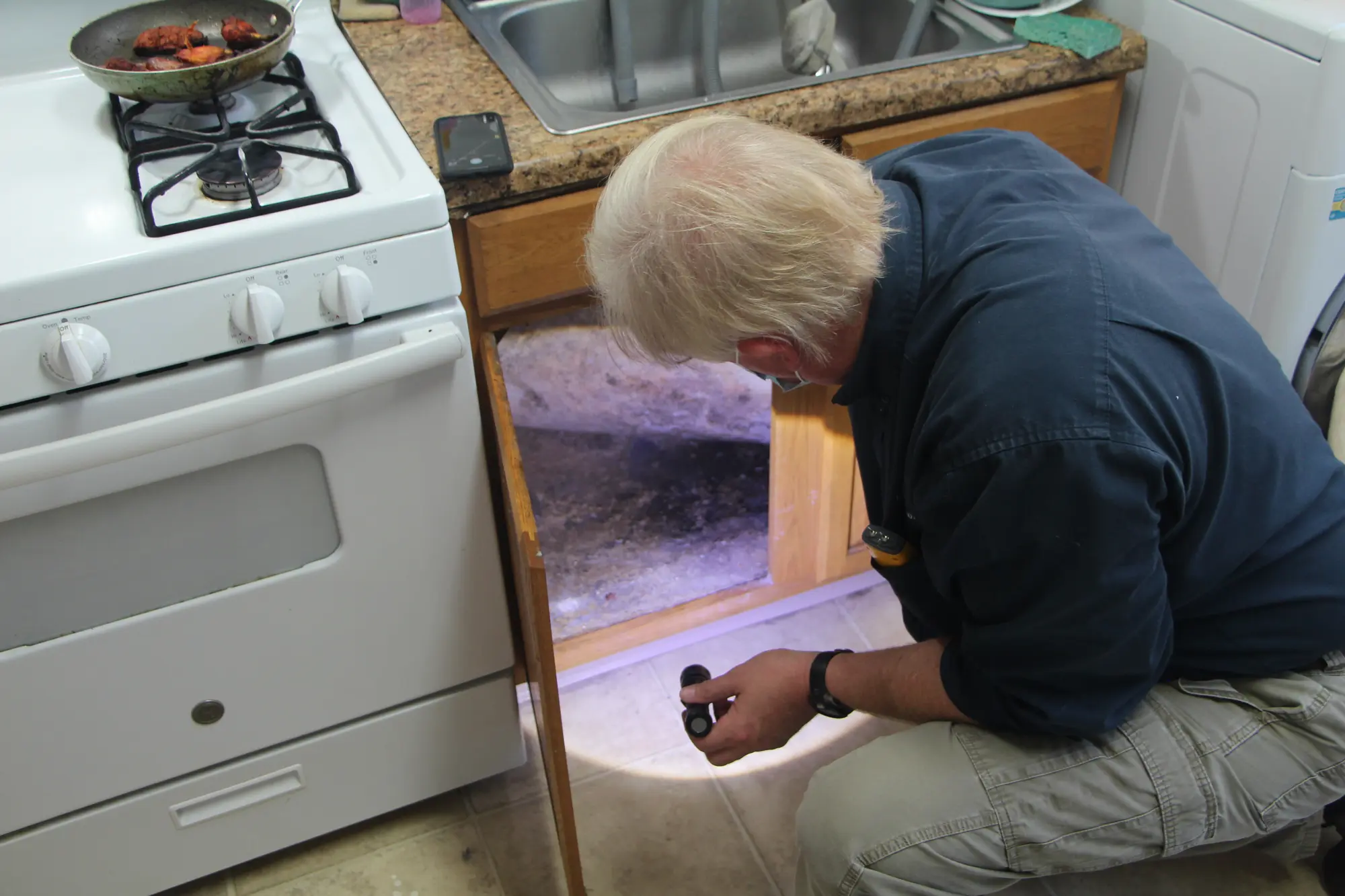 Mold inspector searching for mold