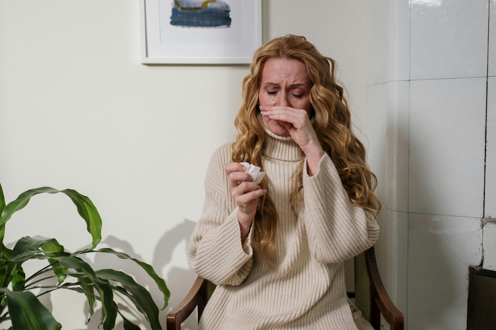 A woman suffering from a mold allergy